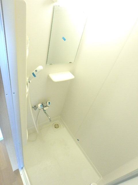 バス・シャワールーム　※浴槽の設置はございません