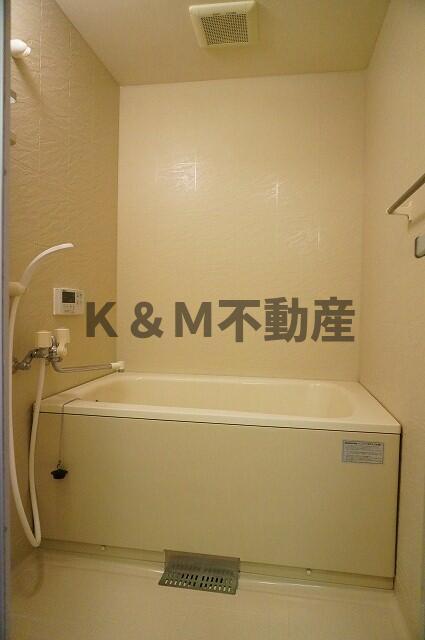 バス・シャワールーム　日々の疲れを癒すお風呂付です