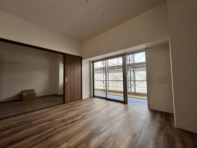 居室・リビング　別室参考写真です。