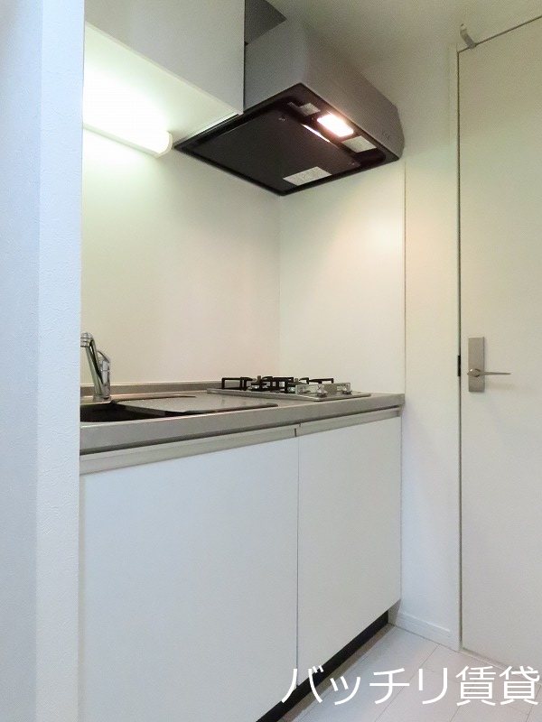 キッチン　同型タイプの為、現状を優先いたします。