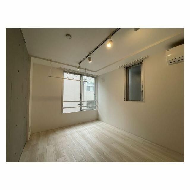 居室・リビング　☆明るい洋室☆