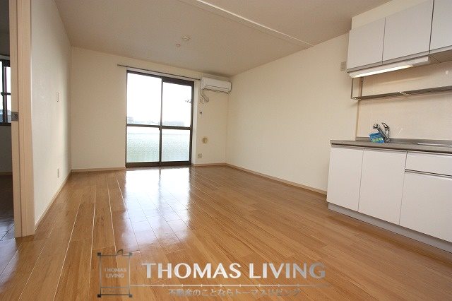 居室・リビング　お部屋探しは、地域に詳しい当店へ。