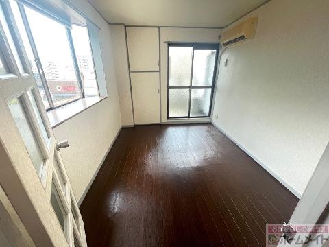 居室・リビング　洋室