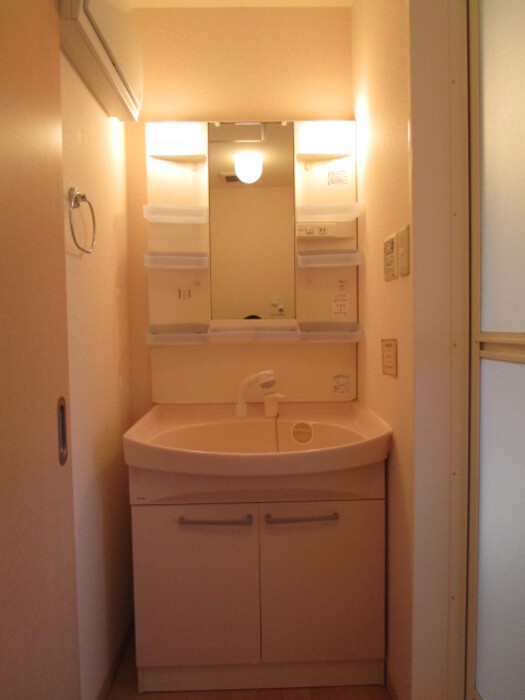 洗面設備　洗髪洗面化粧台