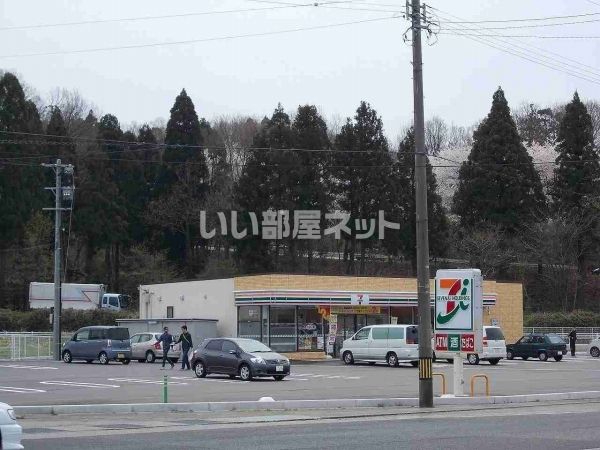 コンビニ　セブンイレブン 能美辰口店（コンビニ）まで871m