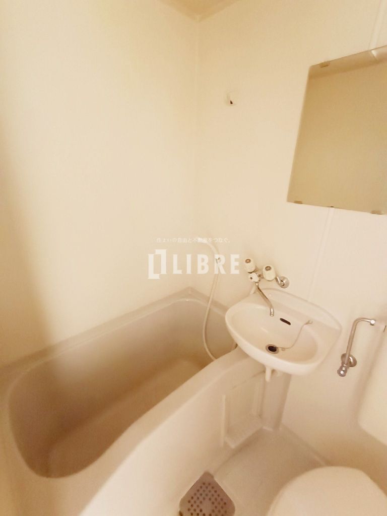 バス・シャワールーム　洗面