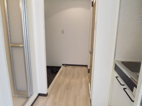 居室・リビング　室内