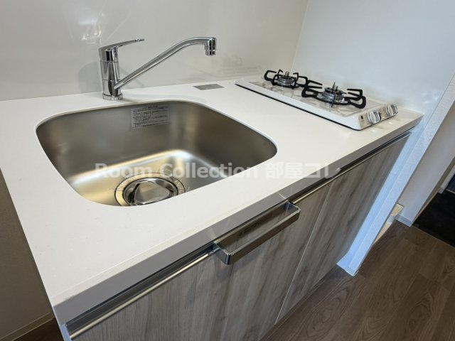 キッチン　※同物件他部屋写真 反転、色違いの場合有 現況優先