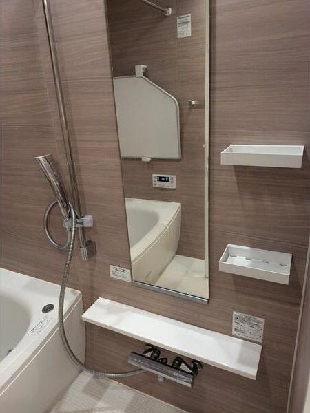 バス・シャワールーム