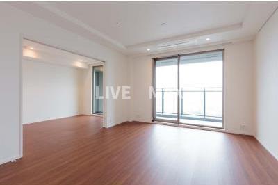 居室・リビング　※別タイプ参考写真になります。