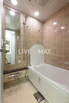 バス・シャワールーム　※別タイプ参考写真になります。