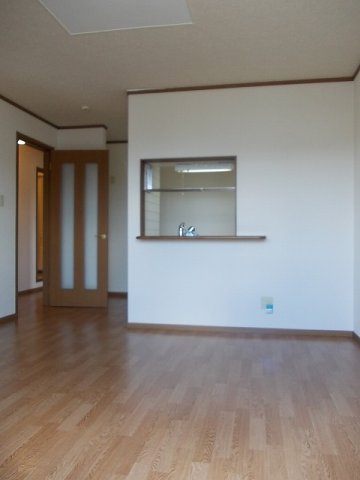 居室・リビング　こちらのリビングで趣味の時間をお楽しみください