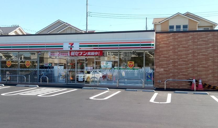 コンビニ　セブンイレブン柏手賀の杜店（コンビニ）まで420m