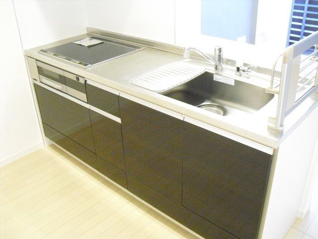 キッチン　グリル付き3口IHシステムキッチン☆