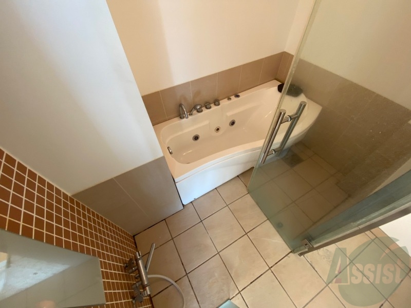 バス・シャワールーム　お風呂になります。一日の疲れを癒してくださいね。