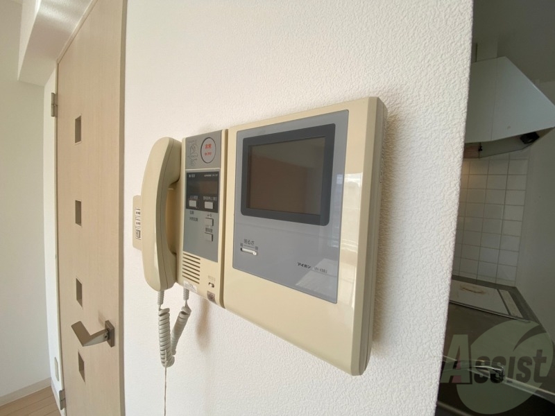 セキュリティ　インターホンは通話ができるので急な訪問があっても安心です。