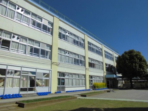 小学校　杉並区立西田小学校（小学校）まで448m