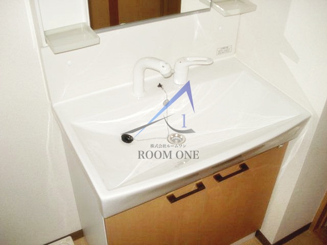 洗面設備　独立洗面台です。