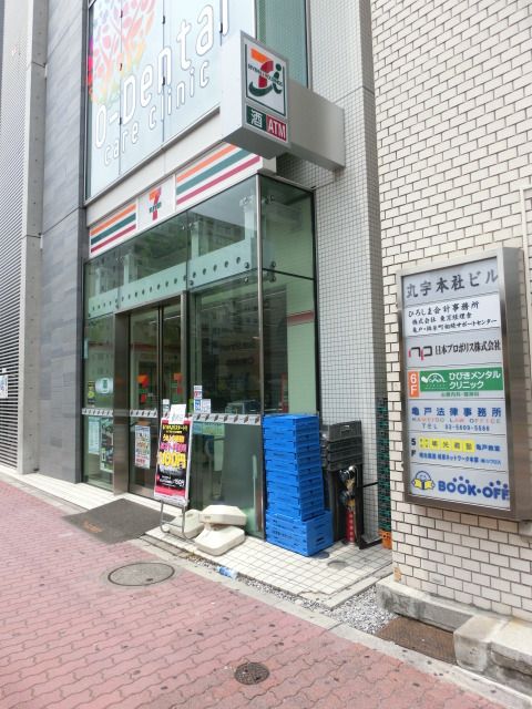 コンビニ　セブンイレブン（コンビニ）まで100m