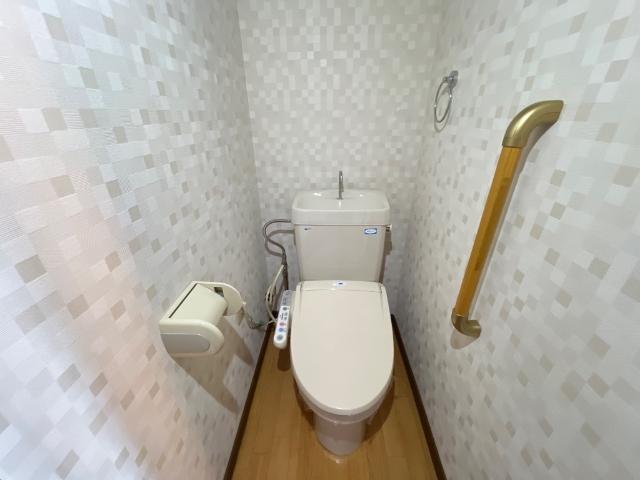 トイレ　シャワー付トイレ