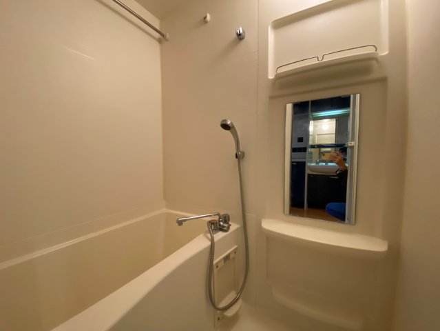 バス・シャワールーム　ゆったり過ごせるお風呂です