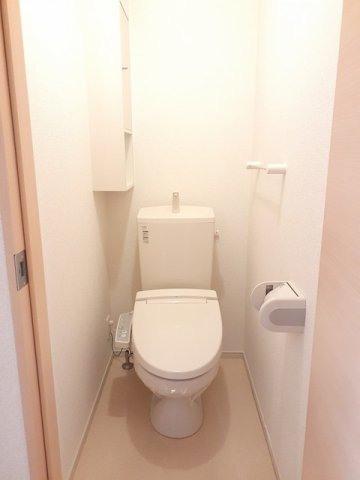 トイレ　コンパクトで使いやすいトイレです