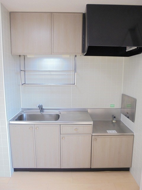 キッチン　写真は202号室です