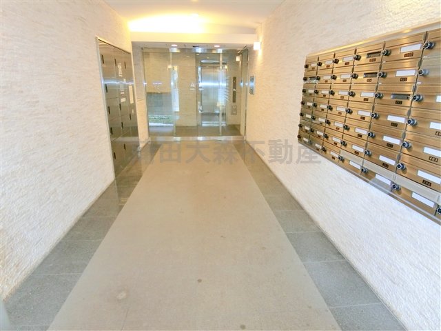 エントランス　防犯カメラ+TVモニター付オートロック宅配BOXメールBOX