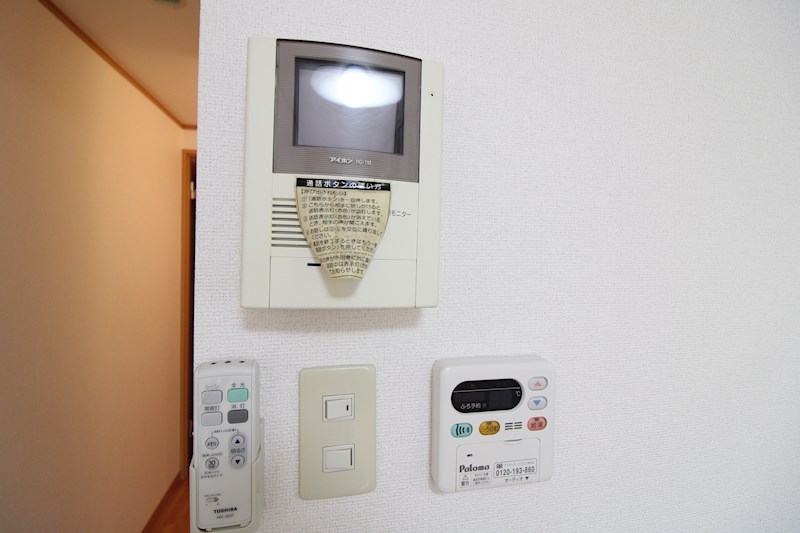 その他設備　来客確認が出来るモニター付きインターホン♪