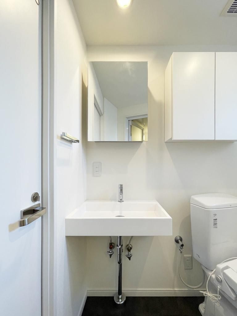 洗面設備　※別部屋の参考写真です。