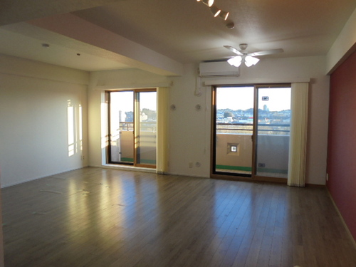 居室・リビング　※アクセントクロスの色は変更になる場合が有ります。