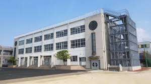 中学校　名古屋市立名南中学校（中学校）まで1068m