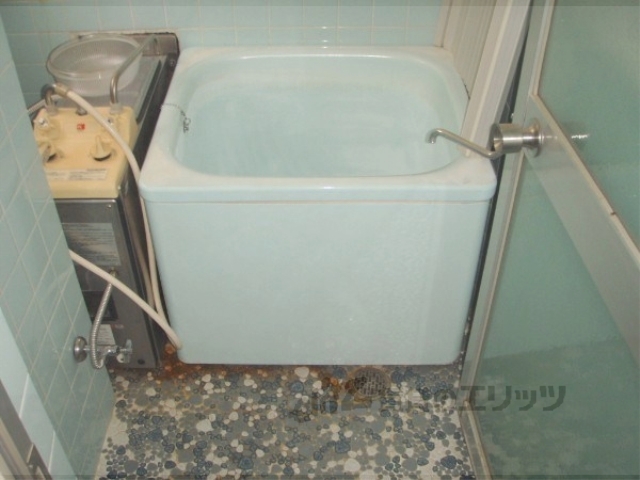 バス・シャワールーム　バス