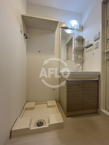 洗面設備　スプランディッド新大阪III　洗面台