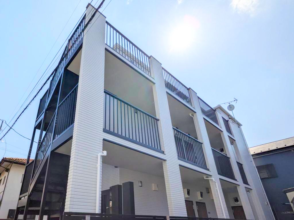 建物外観　完成写真