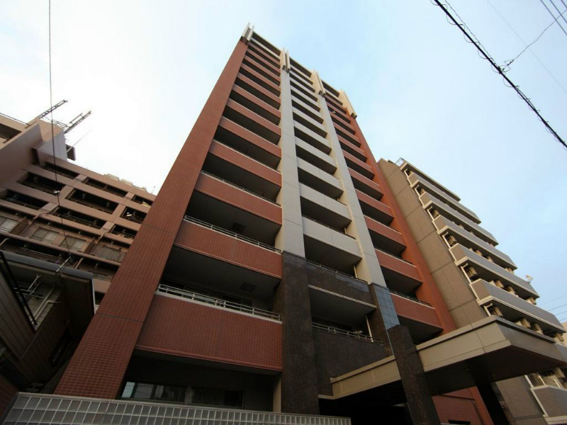 建物外観　外観　オートロック付　宅配BOX付　防犯カメラ付