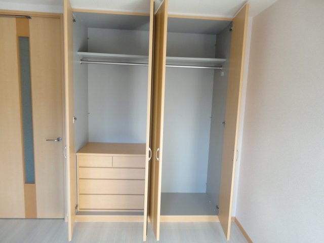 収納　クローゼット