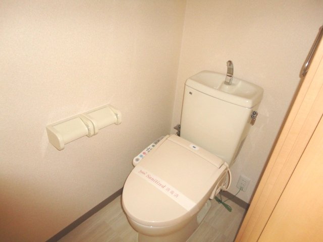 トイレ　シャワー付トイレ