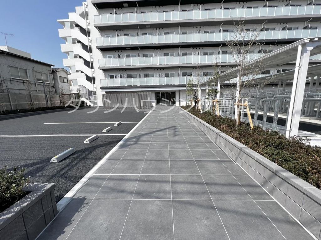 駐車場　駐車場