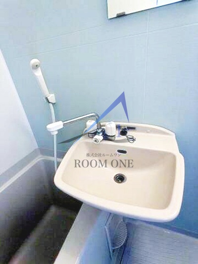 洗面設備　洗面台です。