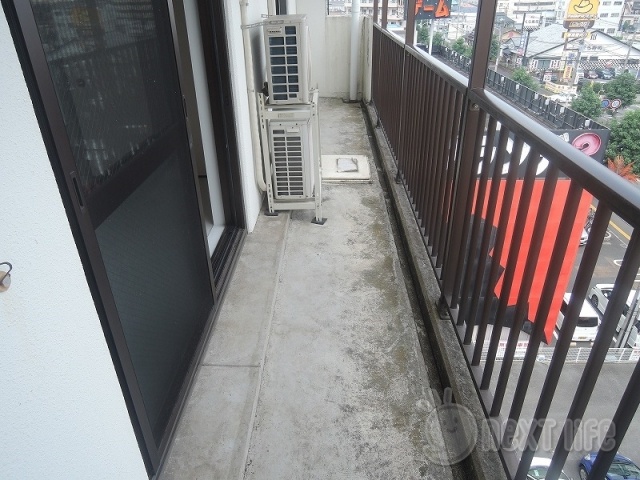 バルコニー　シャトル上杉