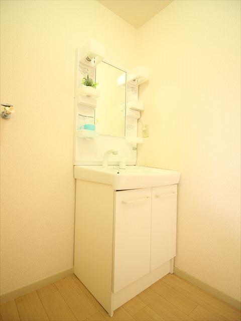 洗面設備　朝の身支度も楽しくなりそうですね！