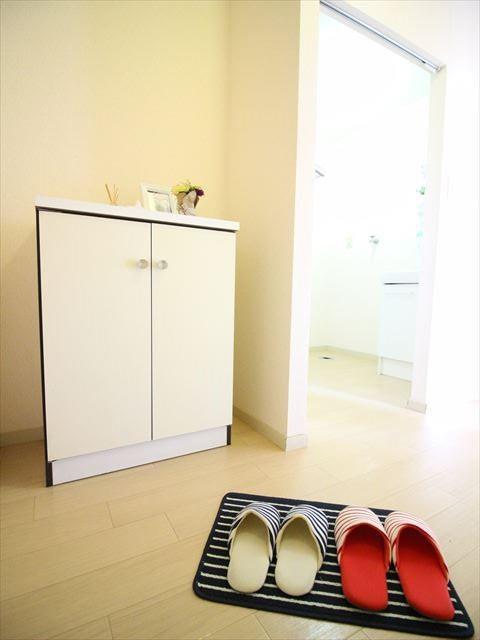 玄関　玄関にシューズボックスがあるのがいいですよね♪