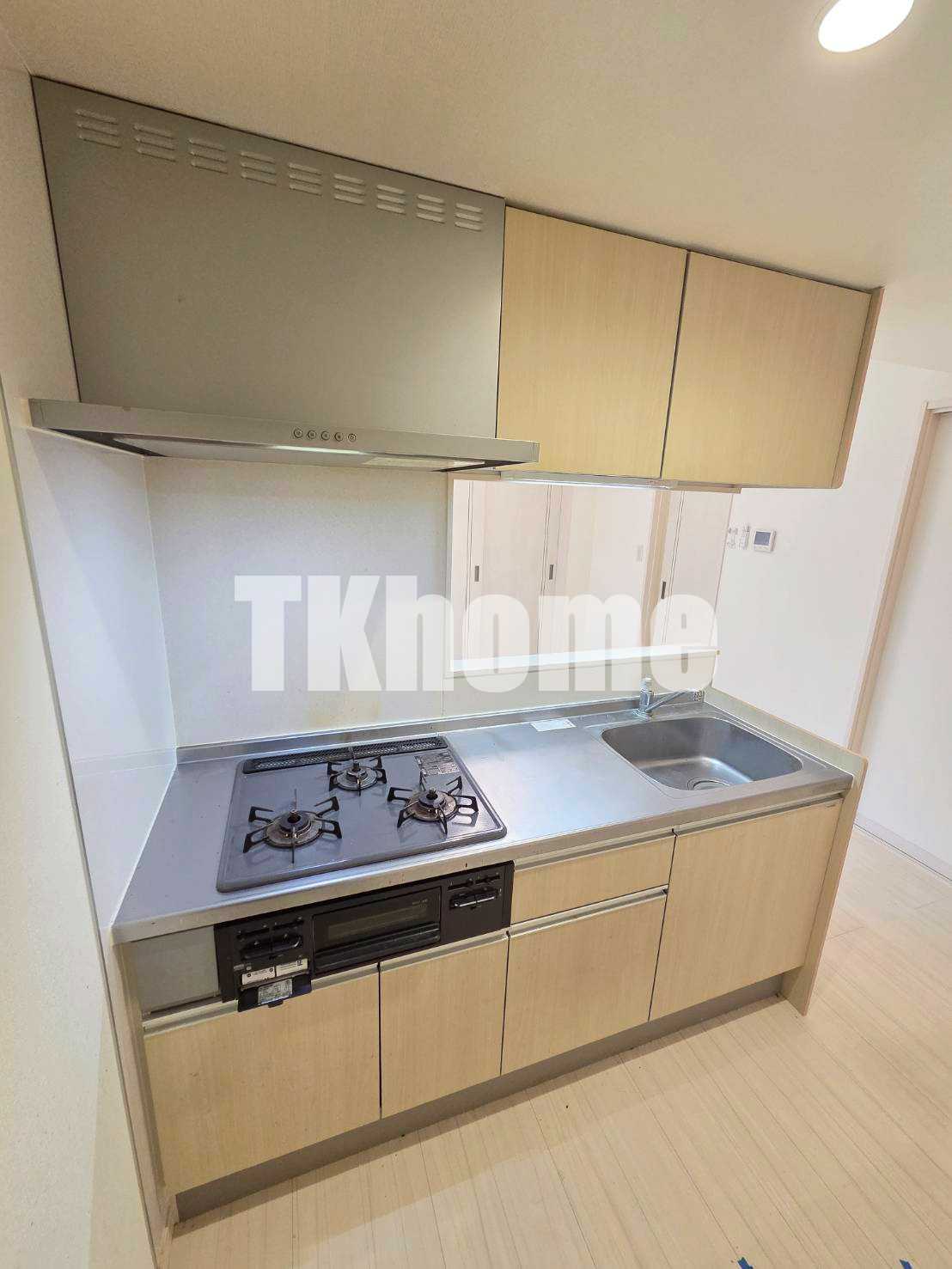 キッチン　3ツ口コンロ・グリル