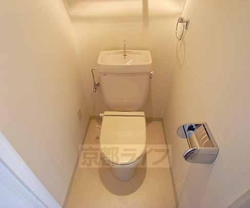 トイレ　清潔感のある洋式トイレ。