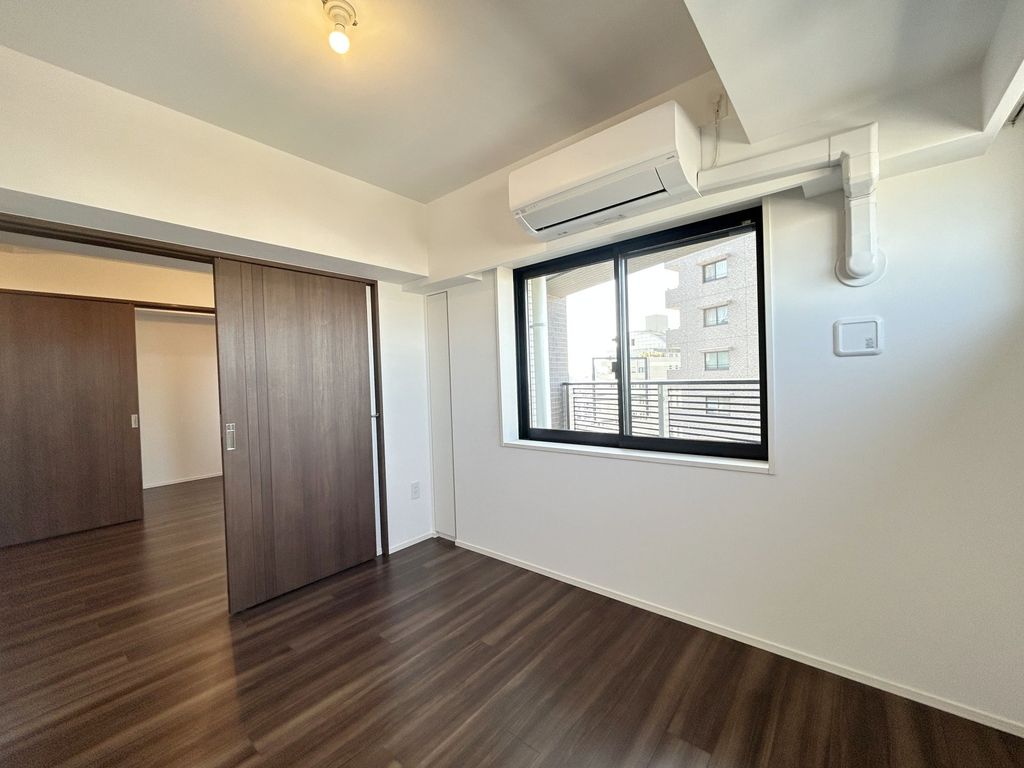 その他部屋・スペース　洋室約5.4帖