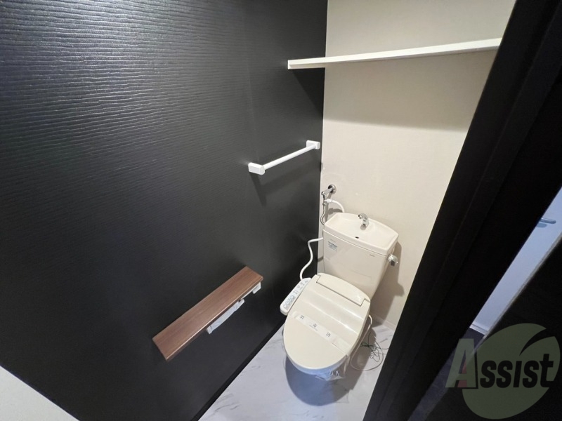 トイレ　トイレです。ウォシュレット付を探している方、おすすめです。