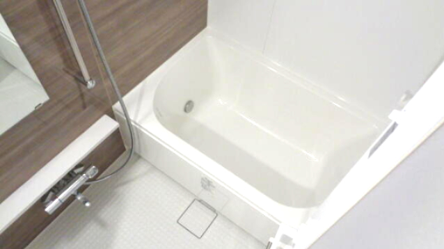 バス・シャワールーム　※別部屋の参考写真です。