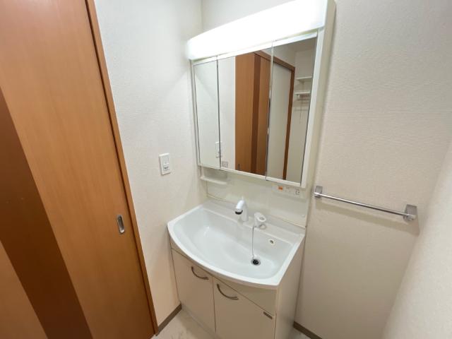 洗面設備　洗髪洗面化粧台