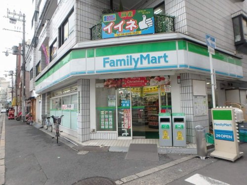 コンビニ　ファミリーマート西天満店（コンビニ）まで104m